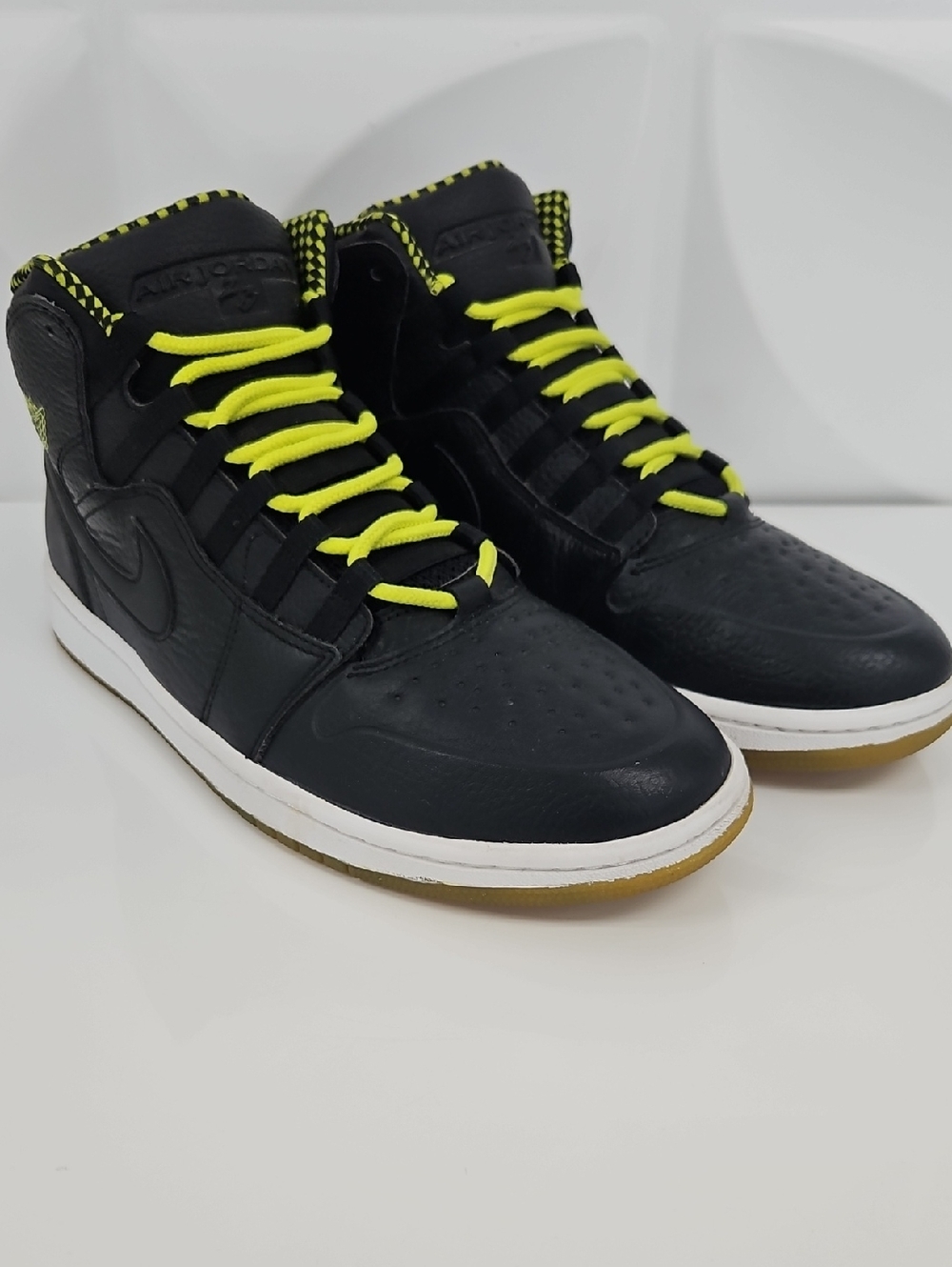 Nike Air Jordan 1 Retro 94 Men's High-Top Sneakers in Black and Neon Yellow